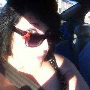 Meet your Posher, Vanessa